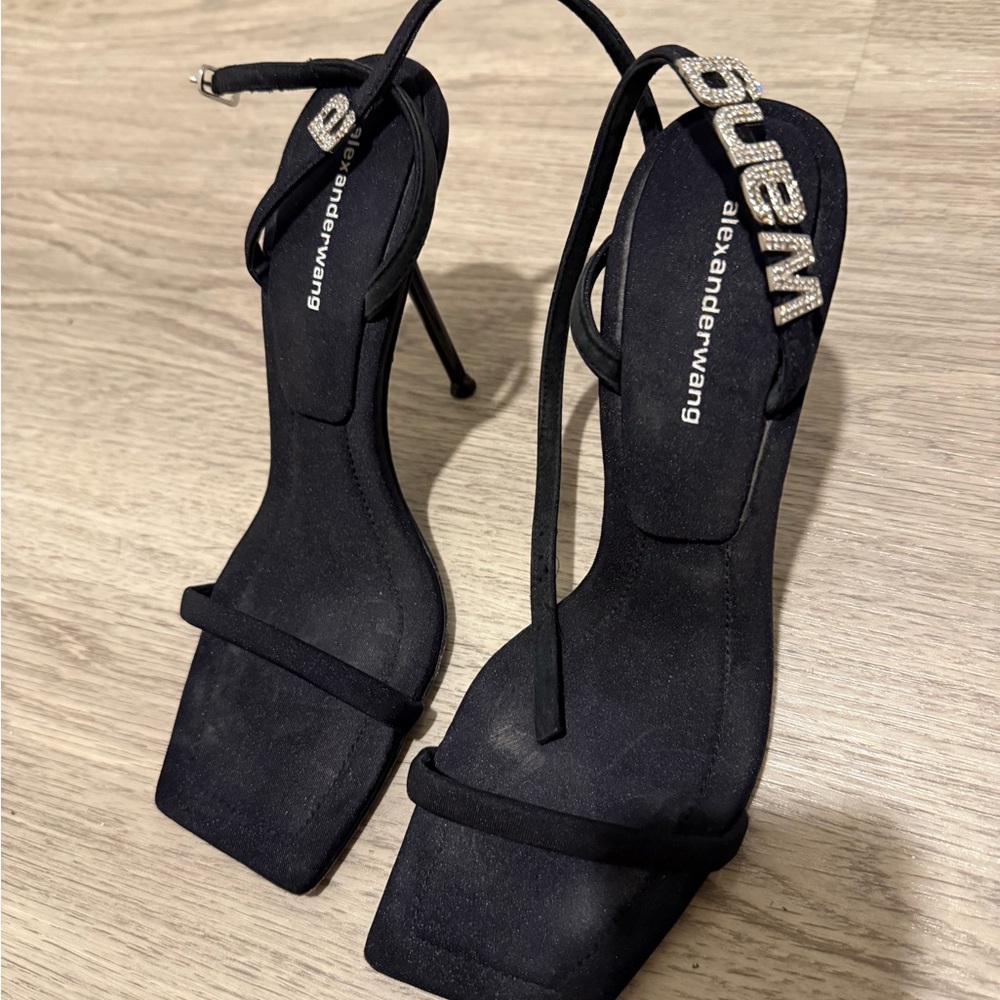 Alexander Wang Elegant Black Heels - Picture 3 of 4